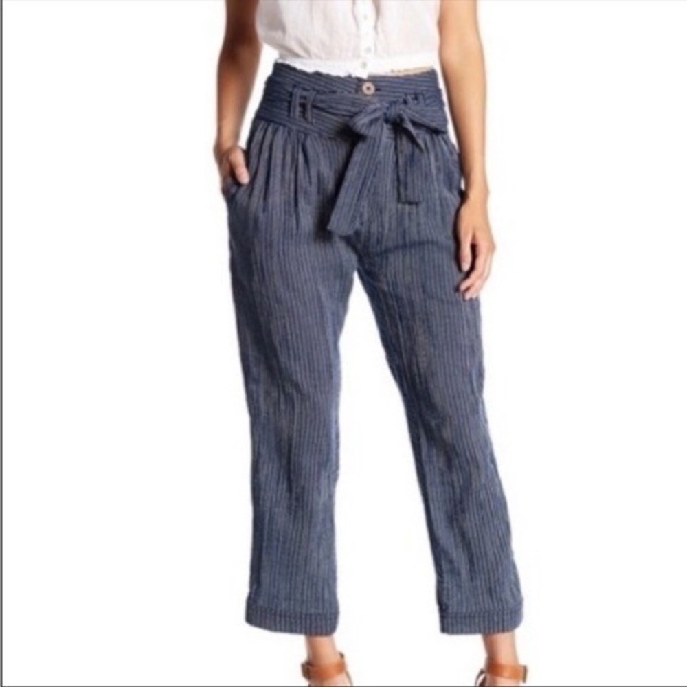 Free People Navy Blue White Pinstripe Paperbag Waist Cotton Pants Womens Size 0